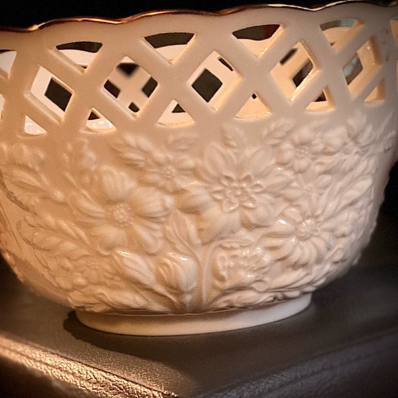 Vintage porcelain home decor - Picture 5 of 6